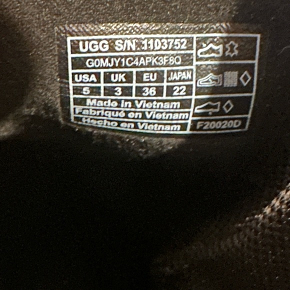 UGG Polk Bootie BLACK size 5 - Picture 2 of 7